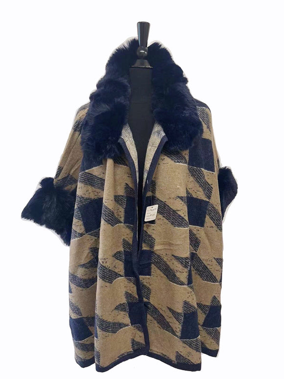 TX522 Faux Fur Houndstooth Pattern Cape