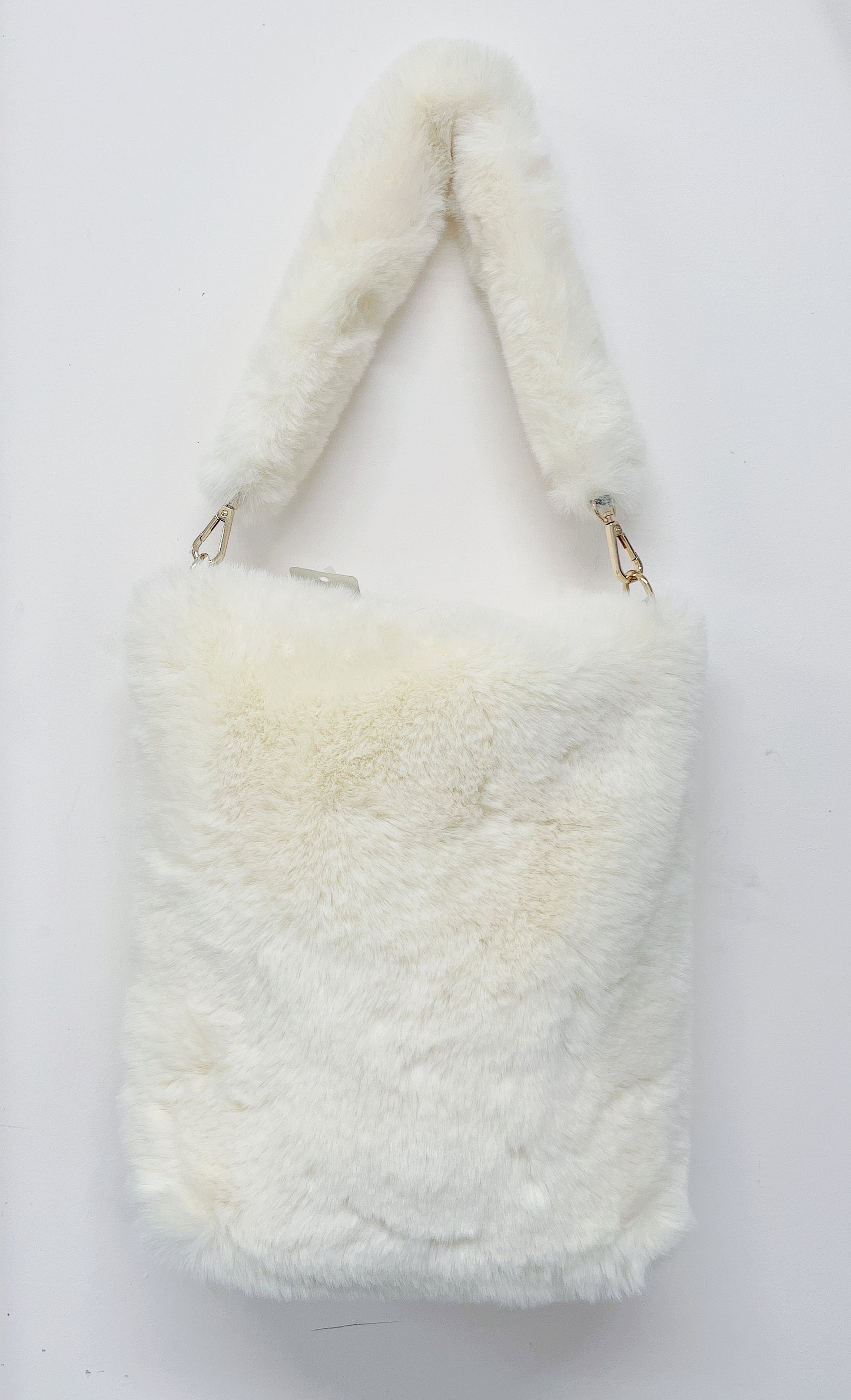 HX205 Faux Fur Shoulder Bag – In Style Accessories Inc